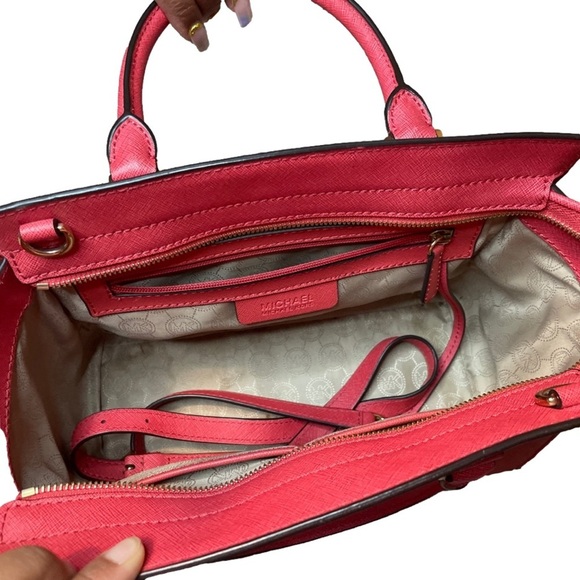 Michael Kors Selma Medium red orange Saffiano Purse - Picture 4 of 8